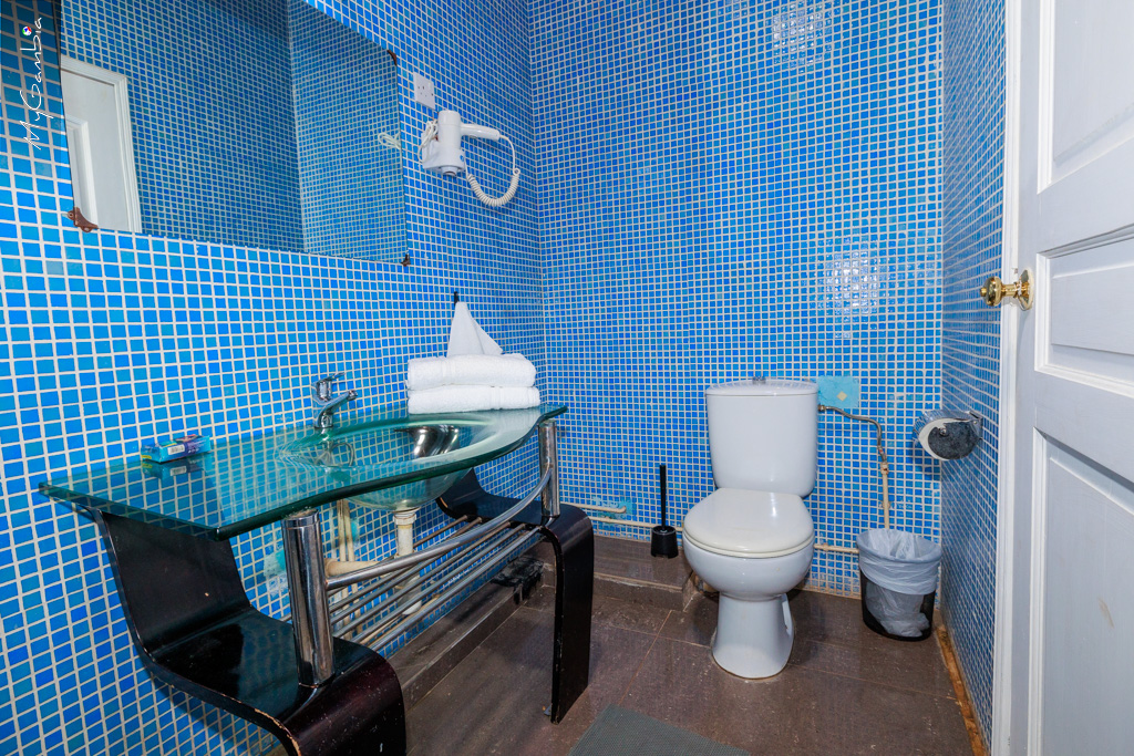 Riyan Apartment The Gambia Kotu Affordable and Top Location near beach | Bathroom